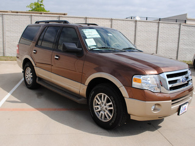 ford expedition 2011 brown suv xlt flex fuel 8 cylinders 2 wheel drive automatic 76108