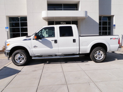 ford f 250 super duty 2011 white xlt biodiesel 8 cylinders 4 wheel drive automatic with overdrive 32401