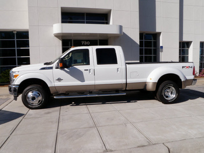 ford f 350 super duty 2011 white lariat biodiesel 8 cylinders 4 wheel drive automatic with overdrive 32401