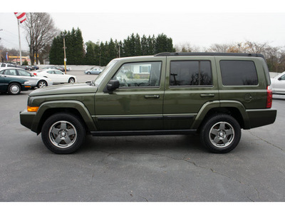 jeep commander 2008 green suv sport gasoline 6 cylinders 2 wheel drive not specified 28677