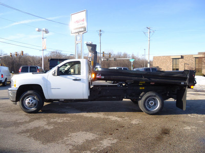 chevrolet silverado 3500hd cc 2011 white work truck gasoline 8 cylinders 2 wheel drive 5 speed with overdrive 60007