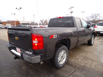 chevrolet silverado 1500 2011 grey lt flex fuel 8 cylinders 4 wheel drive 5 speed with overdrive 60007