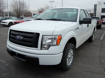 ford f 150 2011 white pickup truck flex fuel 6 cylinders 2 wheel drive 6 speed automatic 46168