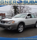 subaru outback 2005 white wagon 2 5 xt gasoline 4 cylinders all whee drive automatic 45324