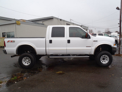 ford f 250 super duty 2004 white lariat fx4 diesel 8 cylinders 4 wheel drive automatic 98371