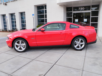 ford mustang 2011 red coupe gt gasoline 8 cylinders rear wheel drive automatic 32401