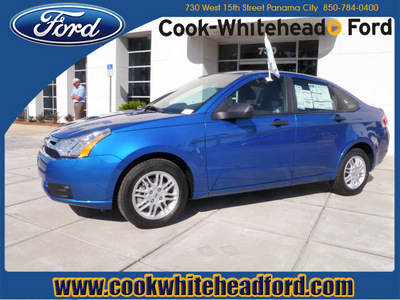 ford focus 2011 blue sedan se 4 cylinders front wheel drive automatic 32401