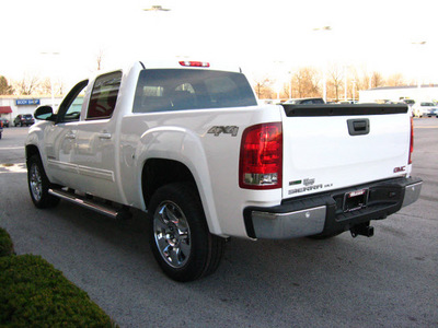 gmc sierra 1500 2011 white slt flex fuel 8 cylinders 4 wheel drive automatic 45840