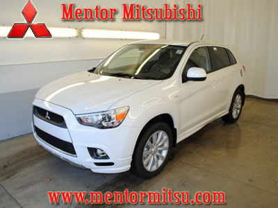 mitsubishi outlander sport 2011 white es gasoline 4 cylinders front wheel drive automatic 44060