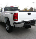 gmc sierra 2500hd 2011 white work truck gasoline 8 cylinders 4 wheel drive automatic 45840