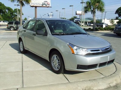 ford focus 2011 silver sedan se 4 cylinders front wheel drive automatic with overdrive 32401