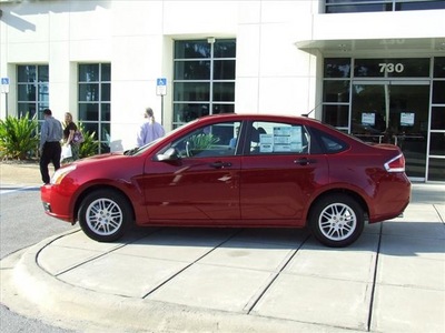 ford focus 2011 dk  red sedan se not specified front wheel drive automatic with overdrive 32401