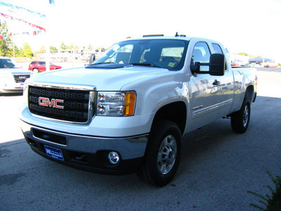 gmc sierra 2500hd 2011 white sle z71 gasoline 8 cylinders 4 wheel drive automatic 45840