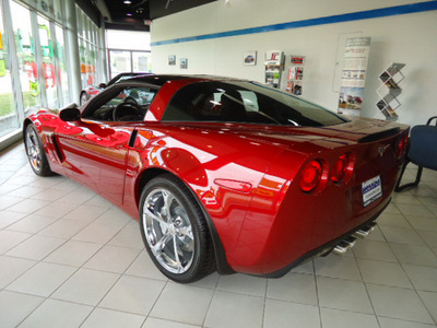 chevrolet corvette 2011 dk  red coupe z16 grand sport gasoline 8 cylinders rear wheel drive automatic 60007