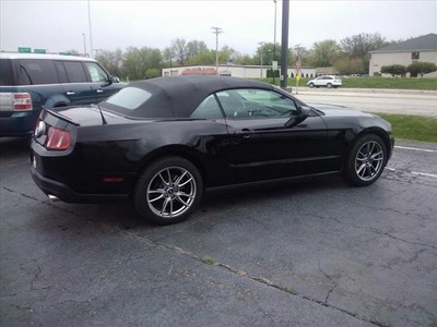 ford mustang 2010 black premium convertible v6 gasoline 6 cylinders rear wheel drive automatic 62708