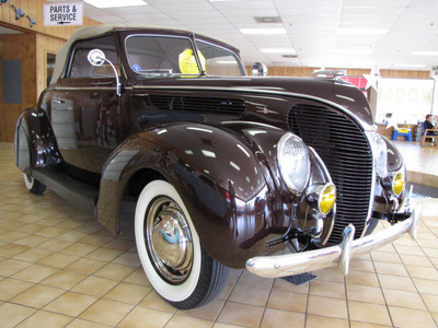 ford rumble seat cabrilet 1938 brown 8 cylinders 3 speed 61008