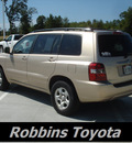 toyota highlander 2004 gold suv gasoline 4 cylinders front wheel drive automatic 75503