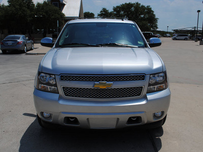 chevrolet tahoe 2011 silver suv ltz flex fuel 8 cylinders 4 wheel drive automatic 76087