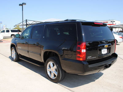 chevrolet suburban 2011 black suv lt flex fuel 8 cylinders 4 wheel drive automatic 76087