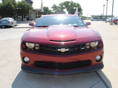 chevrolet camaro 2010 maroon coupe ss gasoline 8 cylinders rear wheel drive 6 speed manual 76087