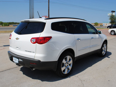 gmc acadia 2011 gold suv slt gasoline 6 cylinders front wheel drive automatic 76087