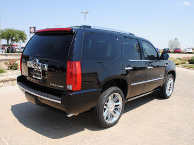 cadillac escalade 2011 black rave suv platinum edition flex fuel 8 cylinders all whee drive automatic 76087
