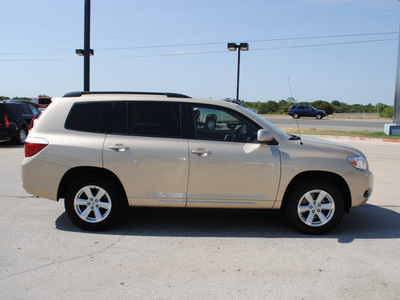 toyota highlander 2008 gold suv gasoline 6 cylinders front wheel drive automatic 76087