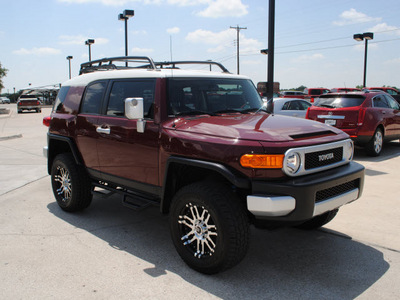 toyota fj cruiser 2010 brown suv gasoline 6 cylinders 4 wheel drive automatic 76087