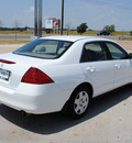 honda accord 2006 white sedan gasoline 4 cylinders front wheel drive automatic 76087