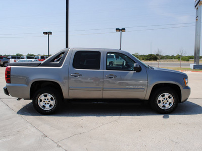 chevrolet avalanche 2007 gray suv lt gasoline 8 cylinders rear wheel drive automatic 76087