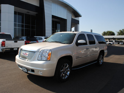 gmc yukon xl 2011 white diam suv denali flex fuel 8 cylinders all whee drive automatic 76087