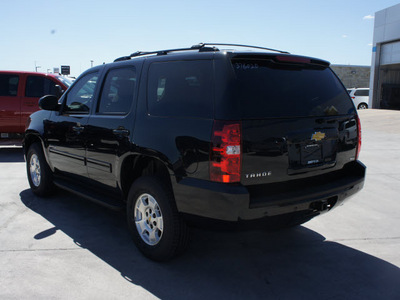 chevrolet tahoe 2011 black gran suv ls flex fuel 8 cylinders 2 wheel drive automatic 76087