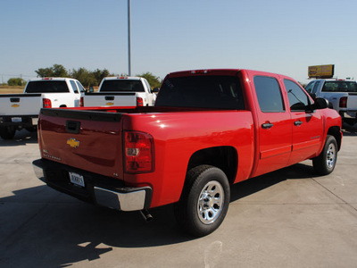 chevrolet silverado 1500 2011 victry red ls flex fuel 8 cylinders 2 wheel drive automatic 76087