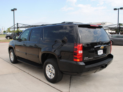 chevrolet suburban 2011 black suv lt flex fuel 8 cylinders 4 wheel drive automatic 76087