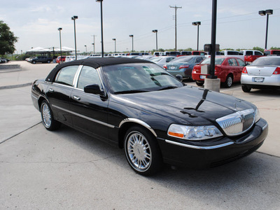 lincoln town car 2009 black sedan signature limited gasoline 8 cylinders rear wheel drive automatic with overdrive 76087