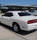 dodge challenger 2010 white coupe gasoline 6 cylinders rear wheel drive automatic 76087