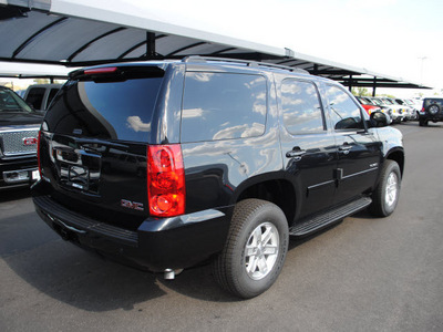 gmc yukon xl 2011 onyx black suv slt 1500 flex fuel 8 cylinders 2 wheel drive automatic 76087