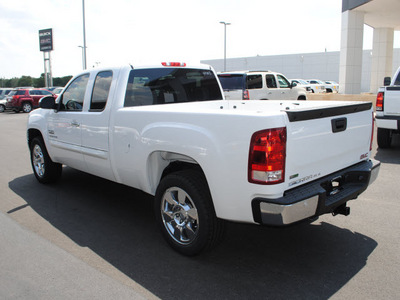 gmc sierra 1500 2011 summ white pickup truck sle flex fuel 8 cylinders 2 wheel drive automatic 76087