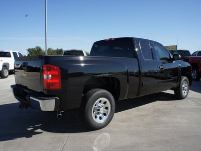 chevrolet silverado 1500 2011 black pickup truck ls flex fuel 8 cylinders 2 wheel drive automatic 76087