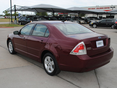 ford fusion 2007 maroon sedan se gasoline 4 cylinders front wheel drive automatic 76087