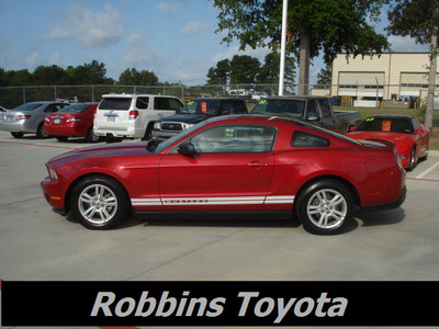 ford mustang 2010 dk  red coupe v6 premium gasoline 6 cylinders rear wheel drive 75503