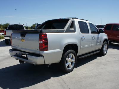 chevrolet avalanche 2011 sheer silver suv ls flex fuel 8 cylinders 2 wheel drive automatic 76087