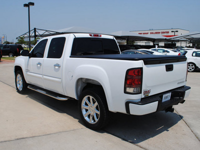 gmc sierra 1500 2009 white denali gasoline 8 cylinders 2 wheel drive automatic 76087