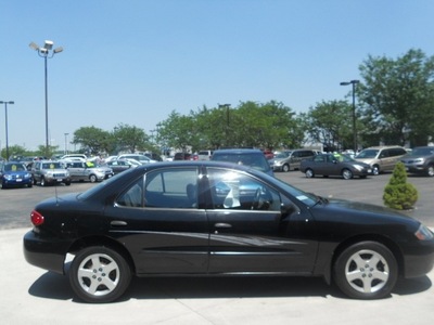 chevrolet cavalier 2004 black gasoline 4 cylinders front wheel drive automatic 43228