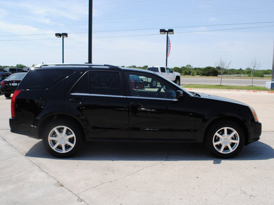 cadillac srx 2005 black wagon gasoline 8 cylinders automatic 76087