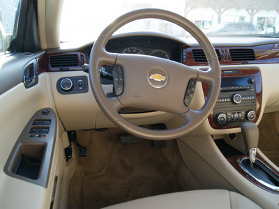 chevrolet impala 2008 gold mist sedan lt flex fuel 6 cylinders front wheel drive automatic 60115