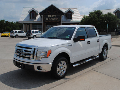 ford f 150 2009 white xlt gasoline 8 cylinders 2 wheel drive automatic 76087
