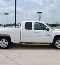 chevrolet silverado 1500 2009 white pickup truck lt gasoline 8 cylinders 2 wheel drive automatic 76087