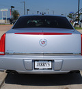 cadillac dts 2006 silver sedan gasoline 8 cylinders front wheel drive automatic 76087