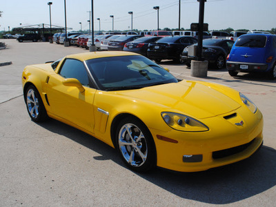 chevrolet corvette 2011 yellow coupe z16 grand sport gasoline 8 cylinders rear wheel drive 6 speed manual 76087